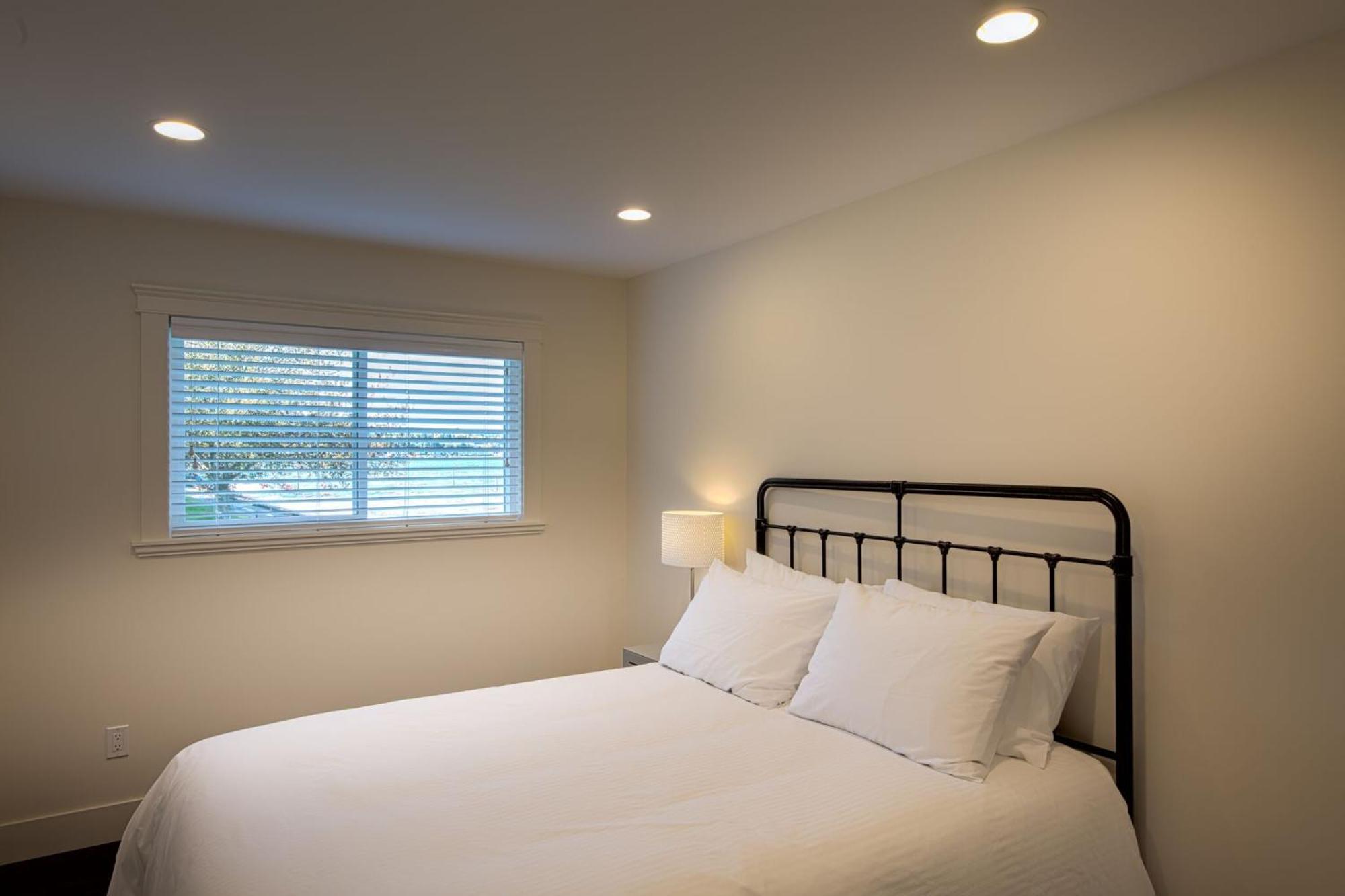 Qualicum Beach Ocean Suites Esterno foto