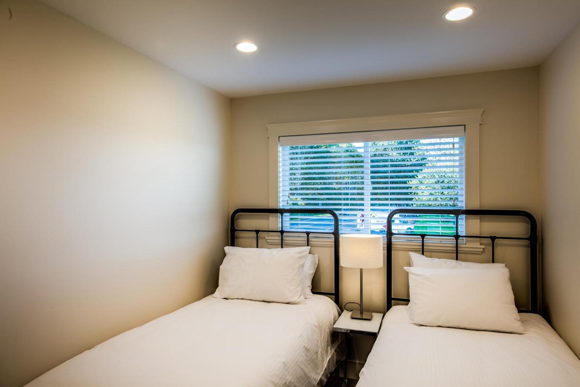 Qualicum Beach Ocean Suites Esterno foto