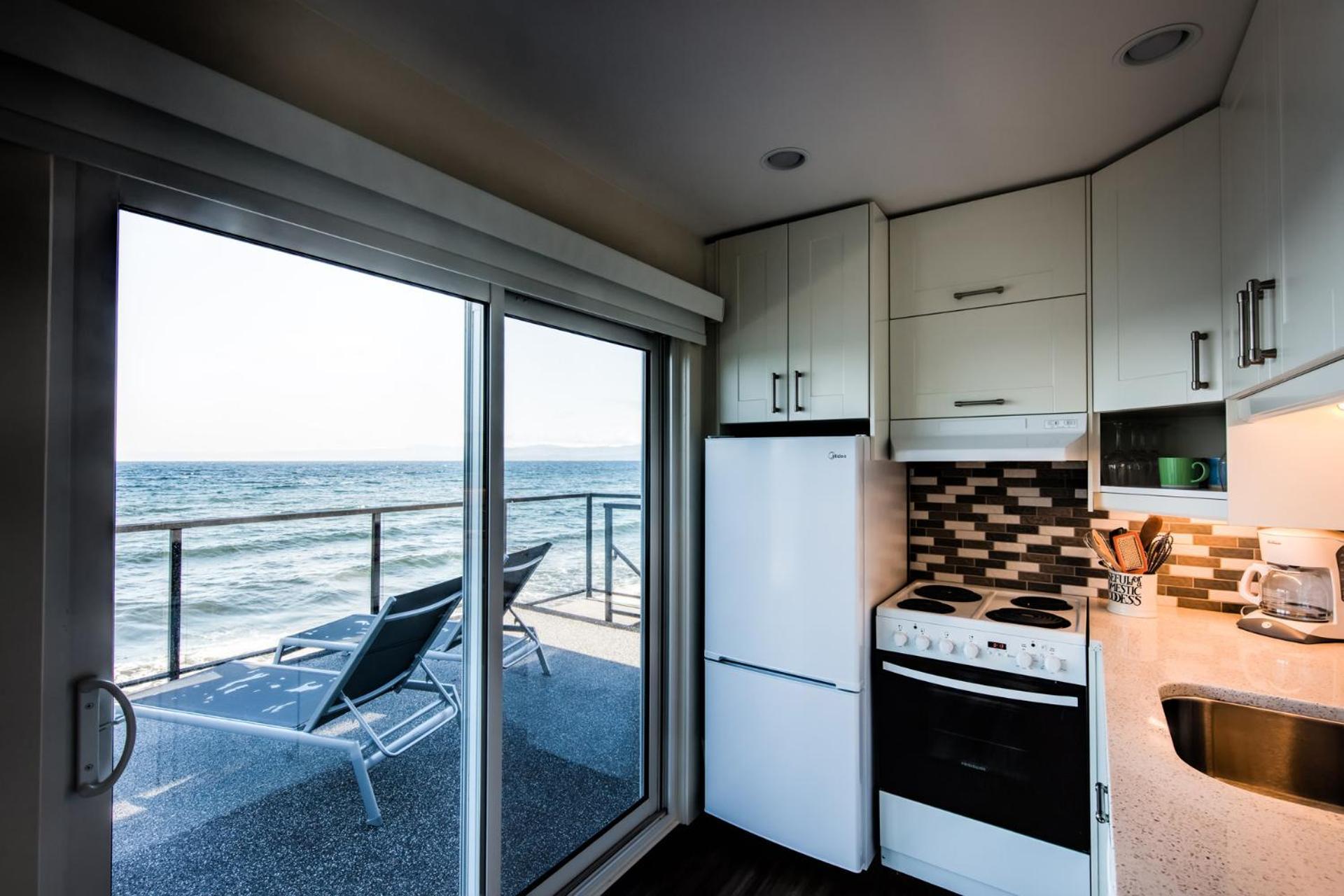 Qualicum Beach Ocean Suites Esterno foto