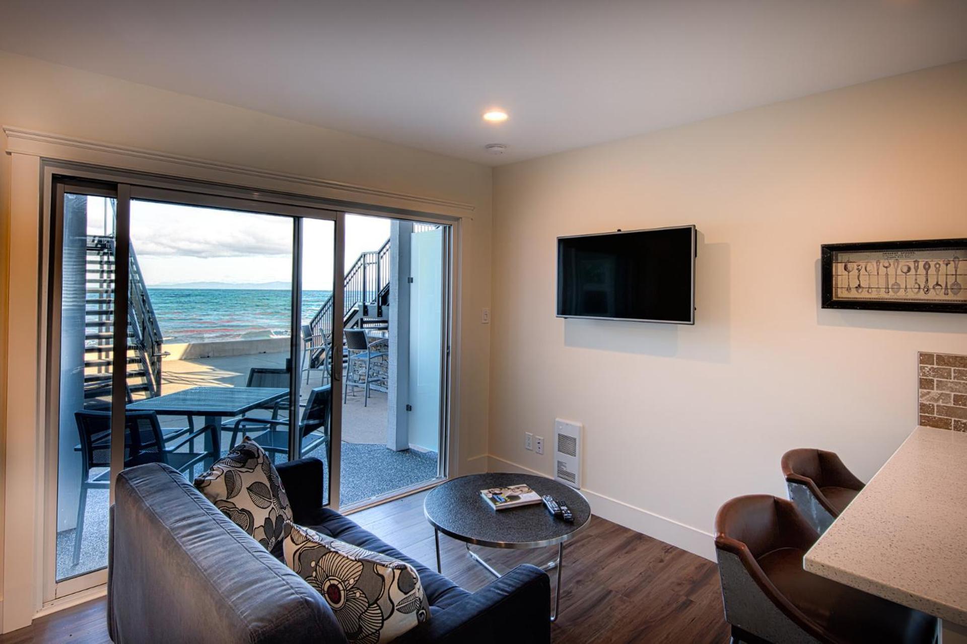 Qualicum Beach Ocean Suites Esterno foto