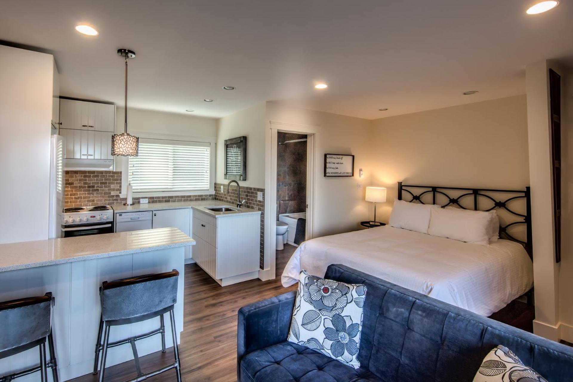 Qualicum Beach Ocean Suites Esterno foto